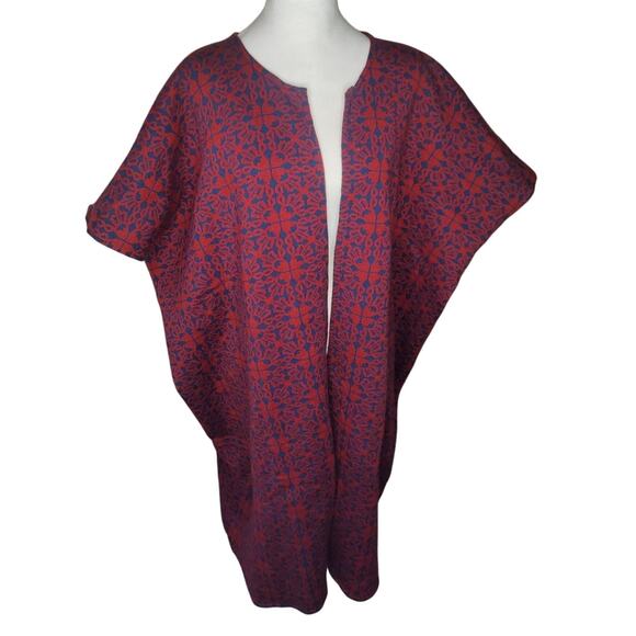 World Market Cape Short Sleeve Floral All Over Pattern Red Blue One Size - Picture 1 of 6